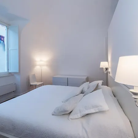 Casa Bianca Finalborgo Apartment Finale Ligure